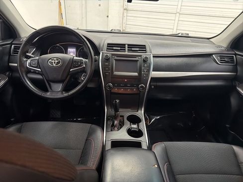 Used 2017 Toyota Camry SE FWD image 15