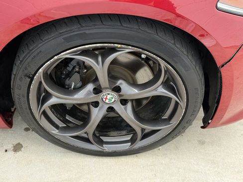 Used 2017 Alfa Romeo Giulia Ti w/ TI 19" Sport Package image 14