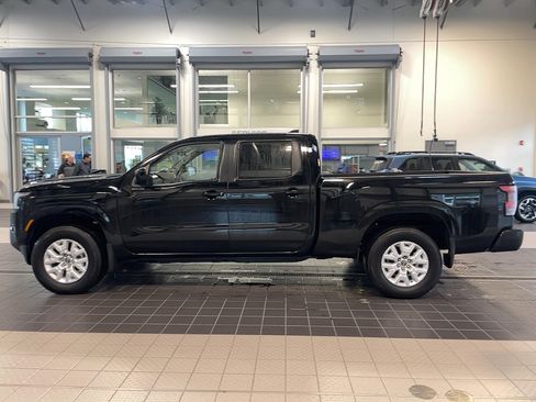 Used 2024 Nissan Frontier SV w/ Technology Package AWD/4WD image 25