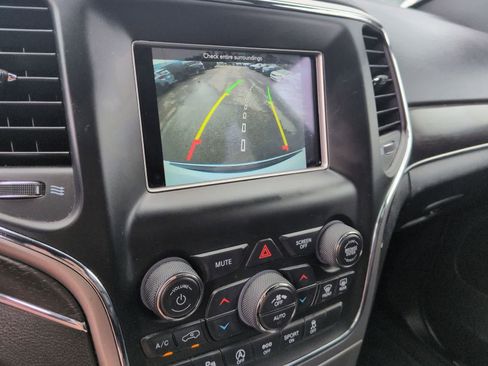 Certified 2018 Jeep Grand Cherokee Limited image 25