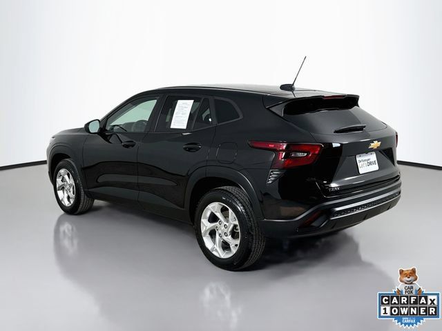 Used 2025 Chevrolet Trax LS w/ LS Convenience Package FWD image 10