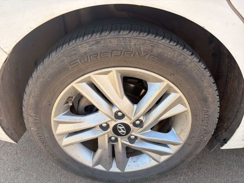 Used 2020 Hyundai Elantra SEL w/ Cargo Package (C1) image 9