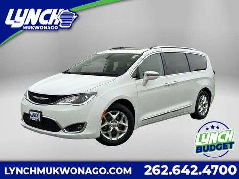 Used 2020 Chrysler Pacifica Limited image 1