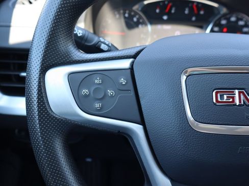 Used 2023 GMC Terrain SLE w/ Driver Convenience Package FWD image 7