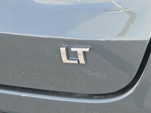 Certified 2025 Chevrolet Trax LT w/ Driver Confidence Package image 18