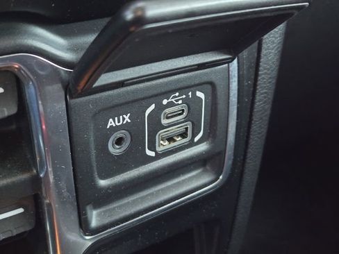 Certified 2022 Jeep Wrangler Unlimited Sahara image 19