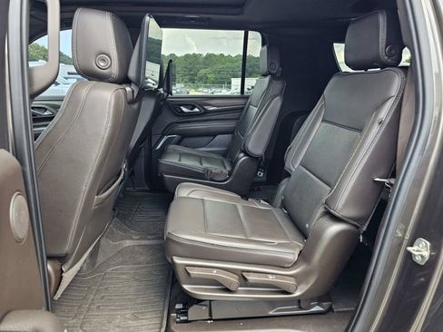 Used 2021 GMC Yukon XL Denali w/ Denali Ultimate Package AWD/4WD image 31