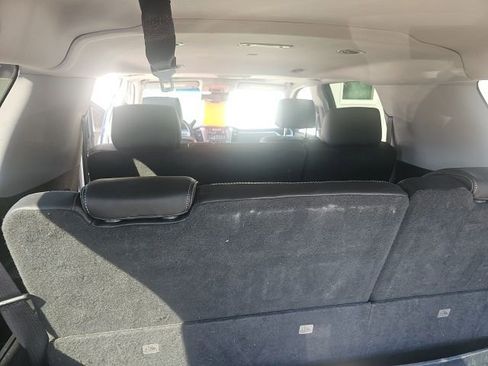 Used 2019 GMC Yukon XL Denali image 12