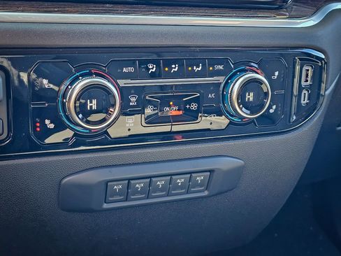 New 2026 GMC Sierra 2500 SLE w/ SLE Value Package; image 27