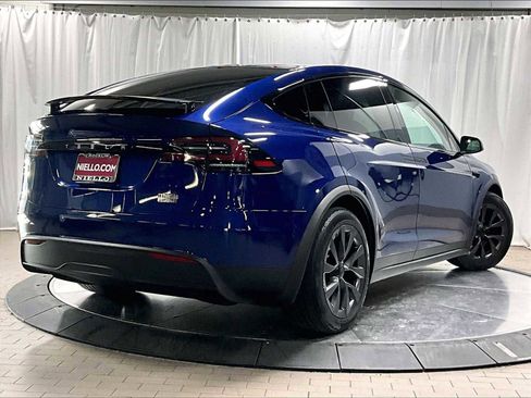 Used 2024 Tesla Model X Plaid image 10