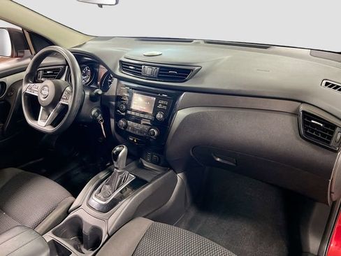 Used 2017 Nissan Rogue Sport S image 27