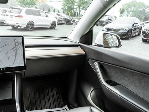 Used 2020 Tesla Model Y Long Range AWD/4WD image 13