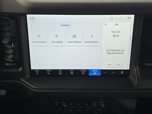 Used 2025 Ford Bronco Badlands image 31