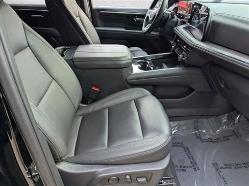 Used 2025 Chevrolet Tahoe LT AWD/4WD image 21