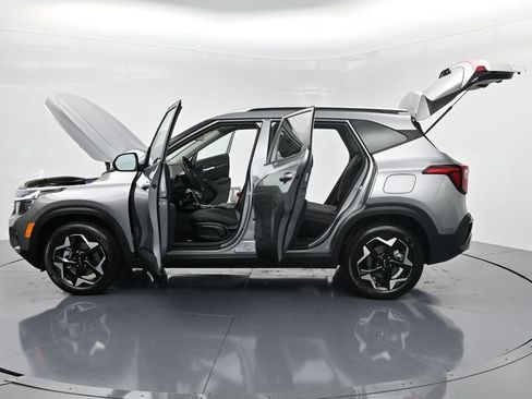 Used 2026 Kia Seltos S AWD/4WD image 32