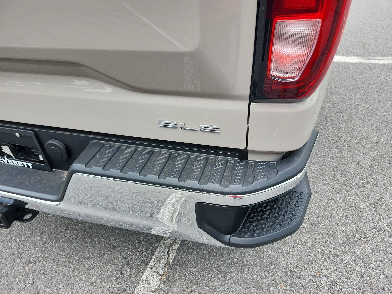 New 2026 GMC Sierra 1500 SLE AWD/4WD image 4