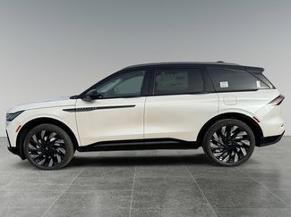 New 2026 Lincoln Nautilus Reserve w/ Jet Appearance Package video 2