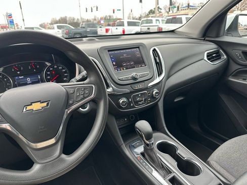 Used 2023 Chevrolet Equinox LT image 27