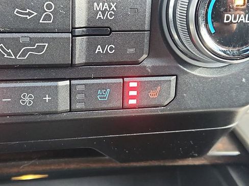 Used 2016 Ford F150 Platinum w/ Equipment Group 701A Luxury image 28