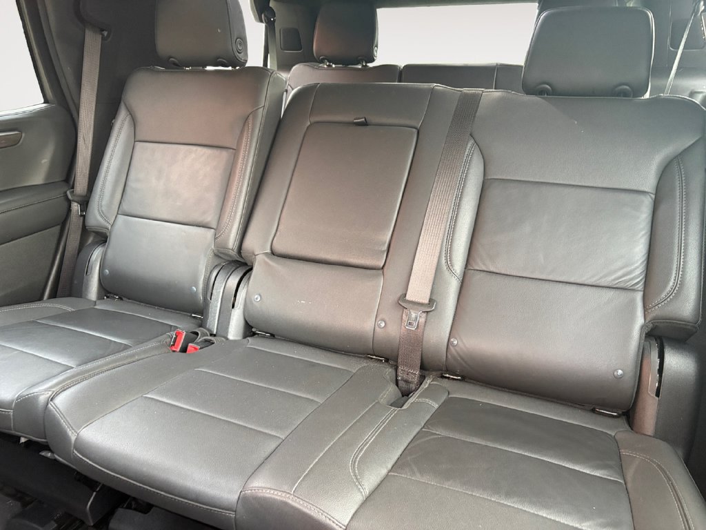 Used 2025 Chevrolet Tahoe LT AWD/4WD image 13