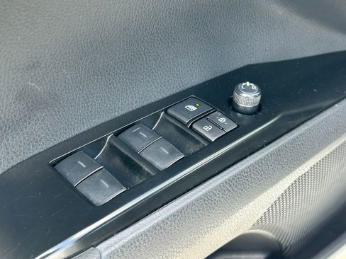 Used 2025 Toyota Camry LE FWD image 22