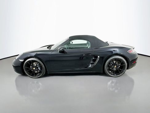 Used 2025 Porsche 718 Boxster image 2
