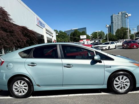 Used 2013 Toyota Prius Prime Plug-In Hybrid FWD image 8