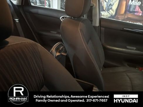 Used 2019 Nissan Sentra SV image 9