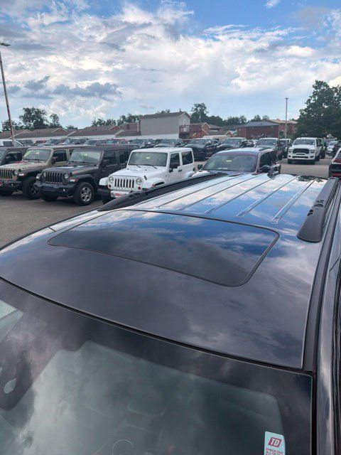 Used 2024 Dodge Durango GT AWD/4WD image 9