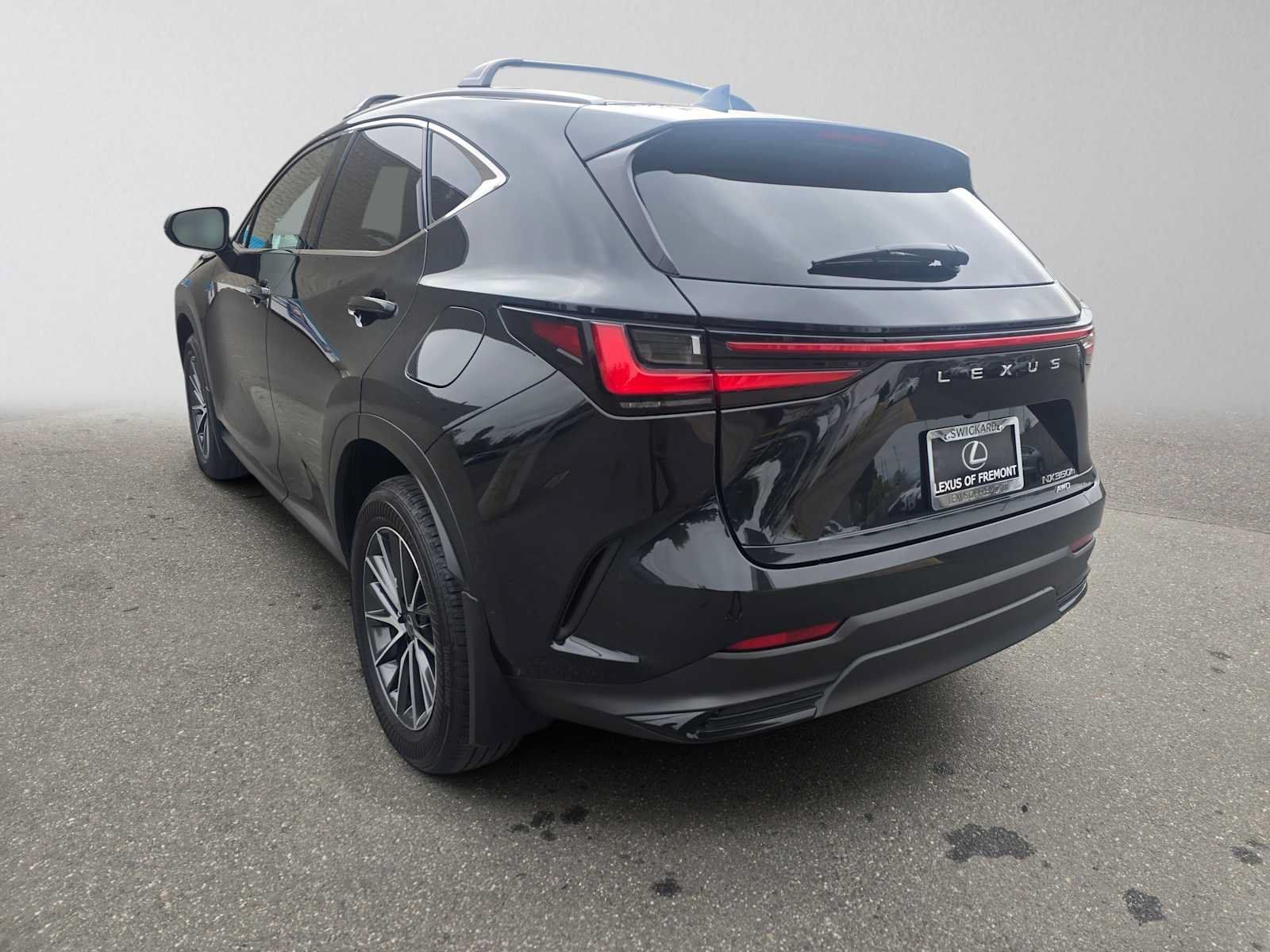 Certified 2026 Lexus NX 350h AWD w/ Accessory Package (2T) image 5