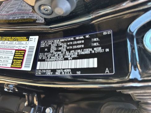 Used 2023 Toyota Highlander XLE image 31