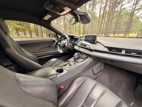Used 2016 BMW i8 AWD/4WD image 14