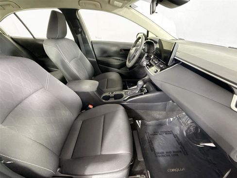 Certified 2024 Toyota Corolla LE FWD image 39