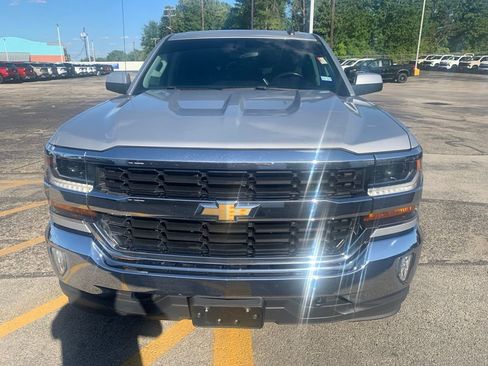 Used 2018 Chevrolet Silverado 1500 LT w/ All Star Edition AWD/4WD image 2