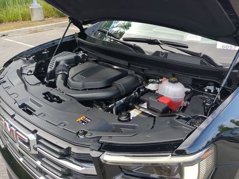 New 2025 GMC Acadia Elevation image 47