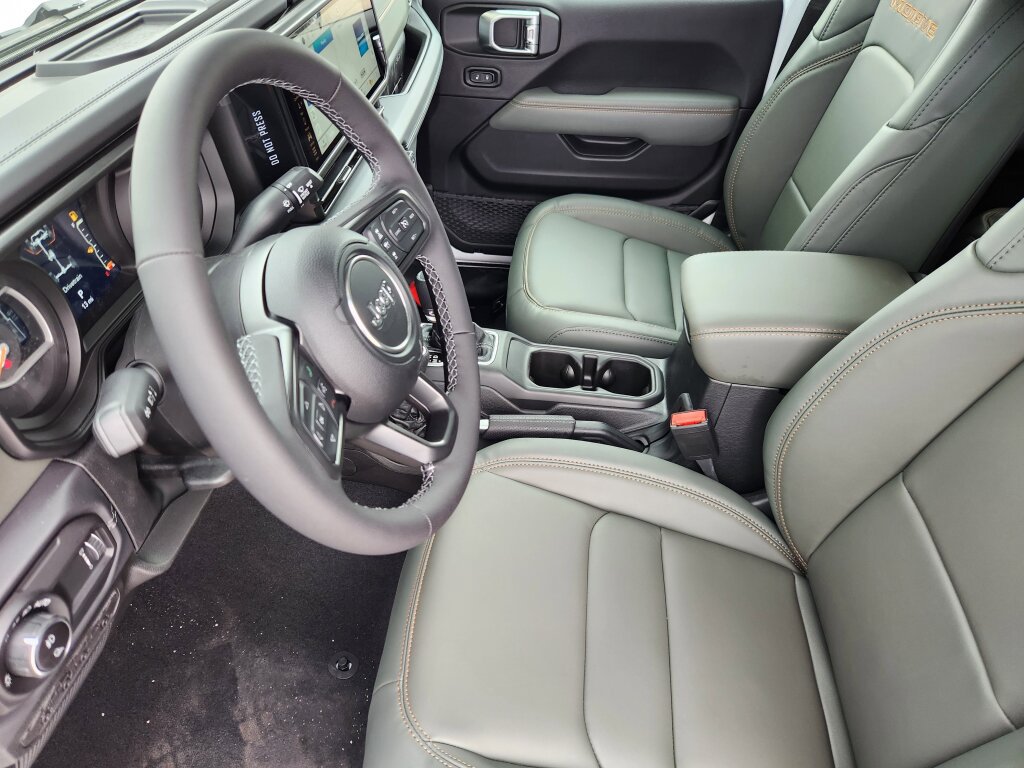 New 2026 Jeep Gladiator Mojave AWD/4WD image 8