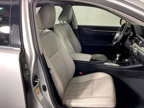 Used 2017 Lexus ES 350 w/ Luxury Package FWD image 10