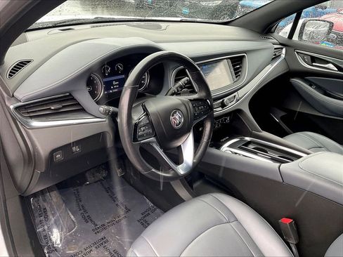 Used 2024 Buick Enclave Essence w/ Experience Buick Package image 8