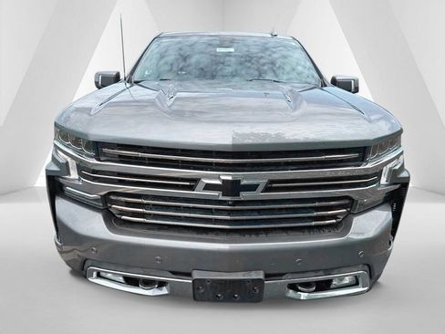 Used 2021 Chevrolet Silverado 1500 High Country w/ Technology Package AWD/4WD image 2