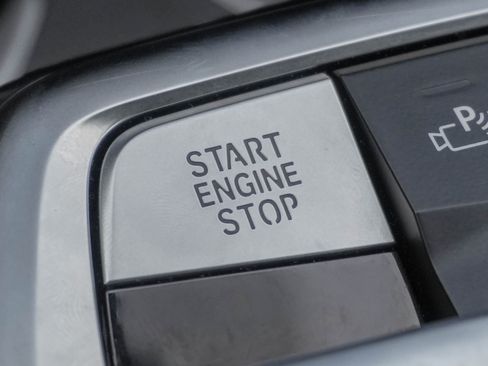 Certified 2025 BMW X2 xDrive28i image 27