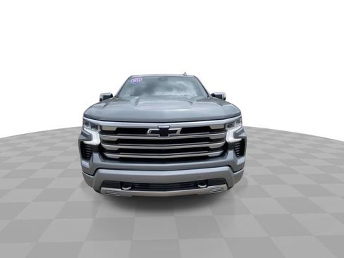 Used 2024 Chevrolet Silverado 1500 High Country w/ Technology Package AWD/4WD image 5