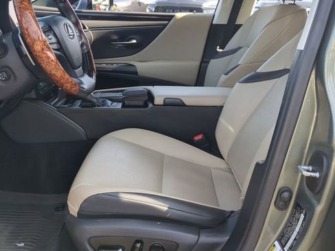 Used 2021 Lexus ES 350 w/ Premium Package image 15