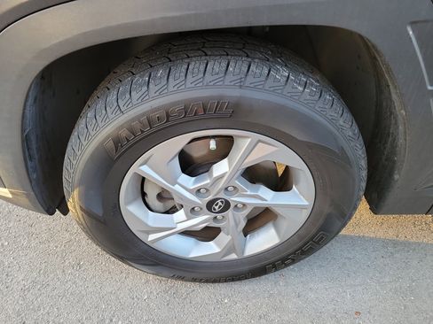 Used 2023 Hyundai Tucson SE image 7