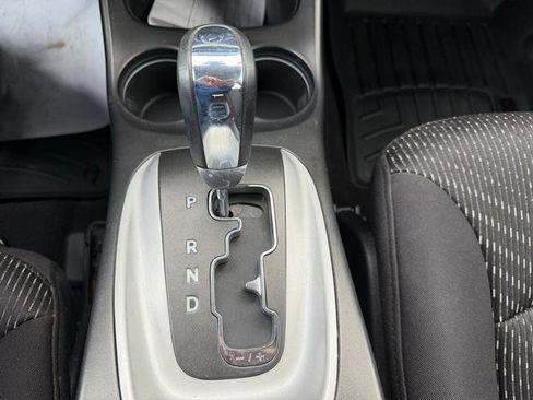 Used 2013 Dodge Journey SXT image 18