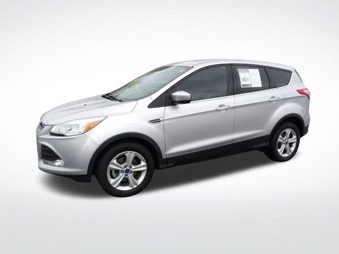 Used 2016 Ford Escape SE image 4