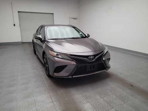 Used 2019 Toyota Camry XSE FWD image 14