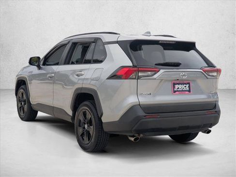 Used 2019 Toyota RAV4 XLE image 7