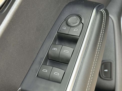 Used 2024 GMC Acadia Elevation image 20