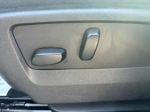 Used 2022 Buick Envision Avenir w/ Technology Package II image 14