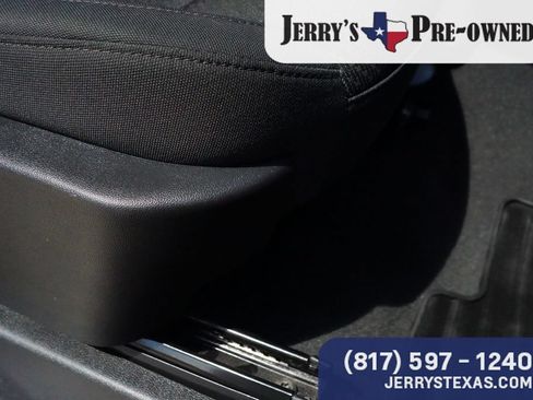 Used 2023 Chevrolet Silverado 2500 Custom w/ Custom Convenience Package AWD/4WD image 24